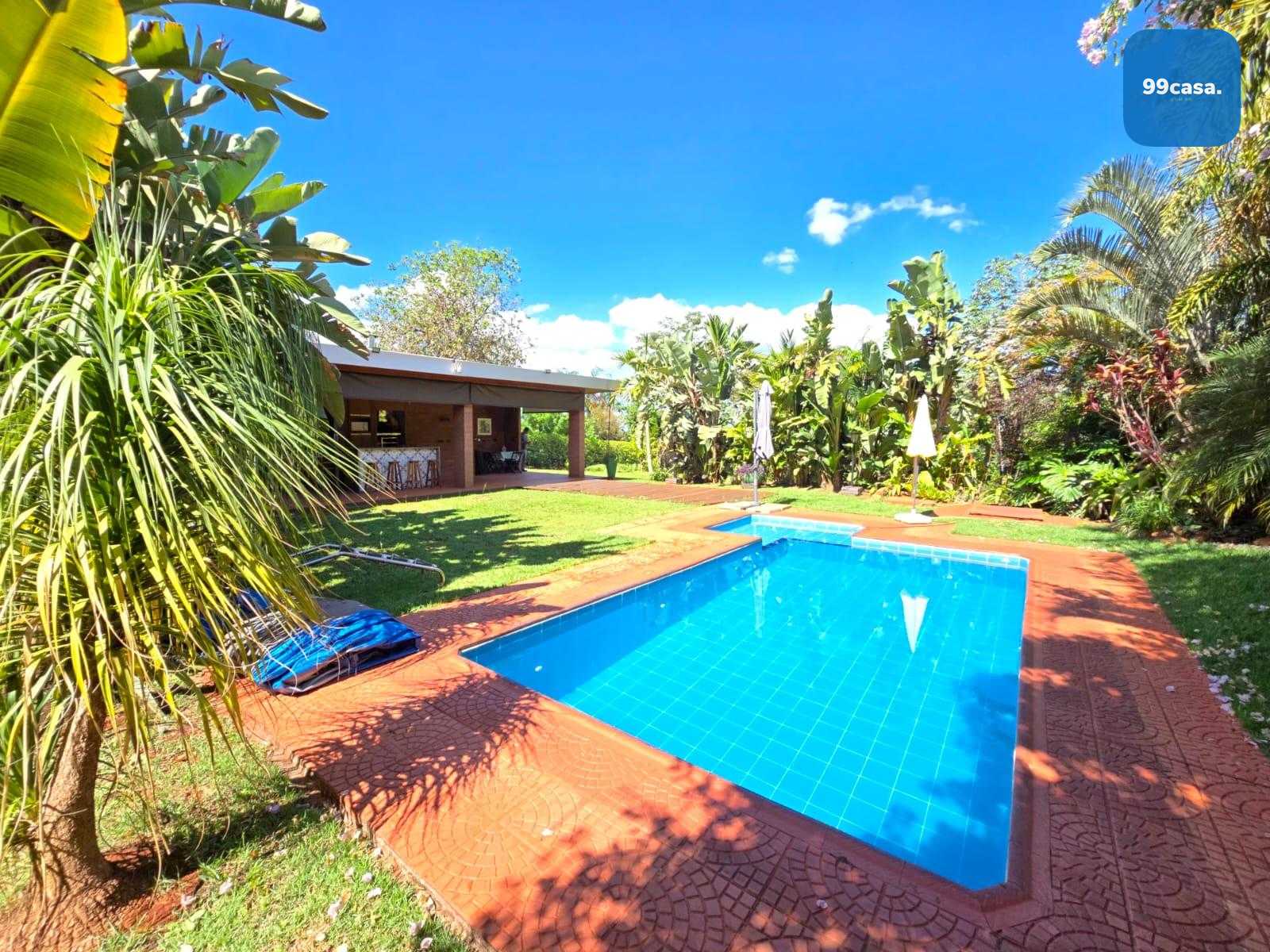 Chácara em condomínio fechado com piscina e portaria 24 hs, 15...