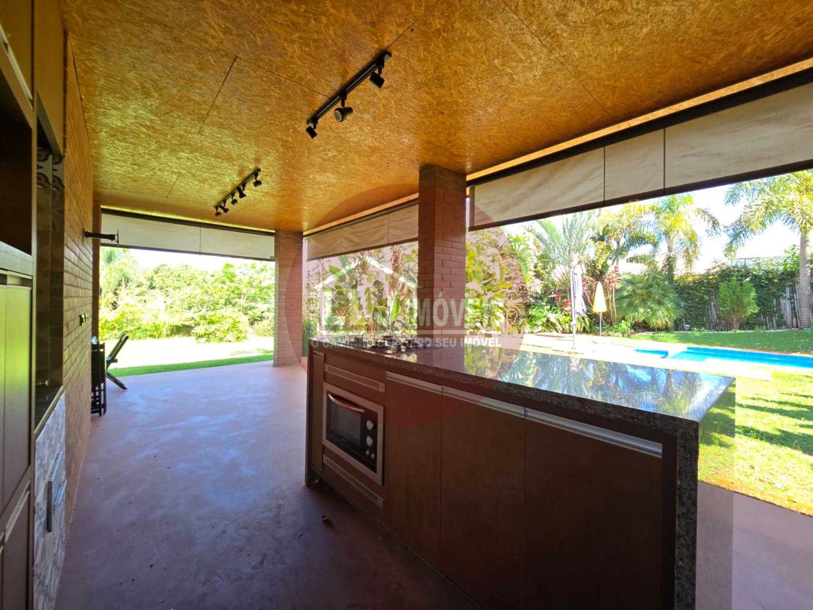 Chácara em condomínio fechado com piscina e portaria 24 hs, 1500 m, por apenas 870 mil reais.