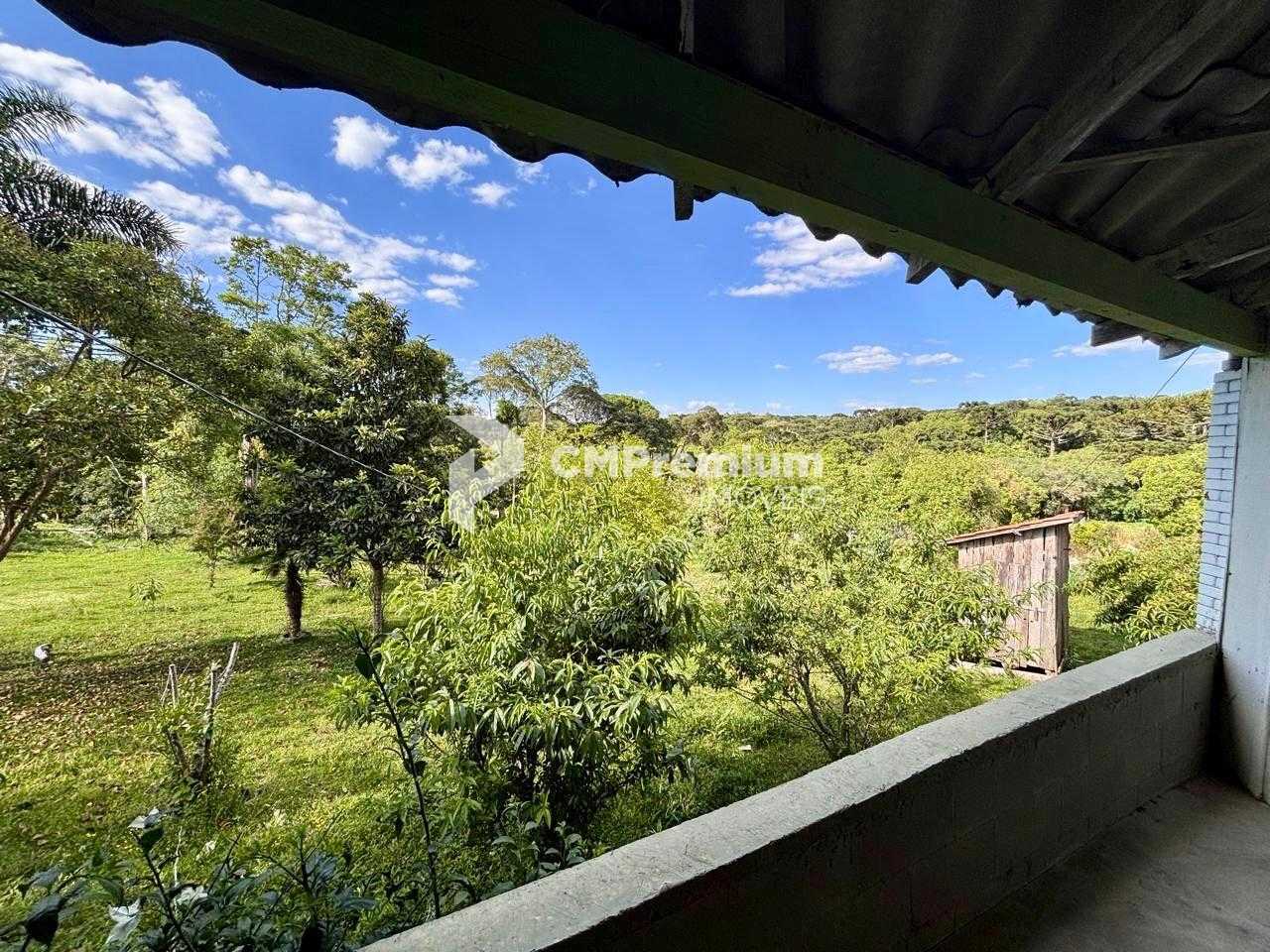 Chácara à Venda em Contenda PR com Piscina, Tanque de Peixes e...