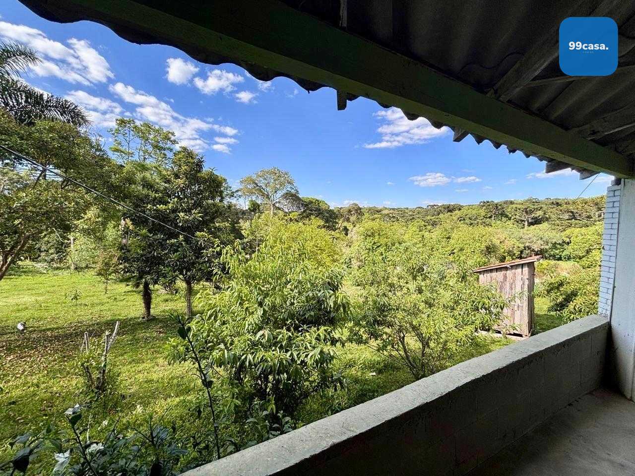 Chácara à Venda em Contenda PR com Piscina, Tanque de Peixes e...
