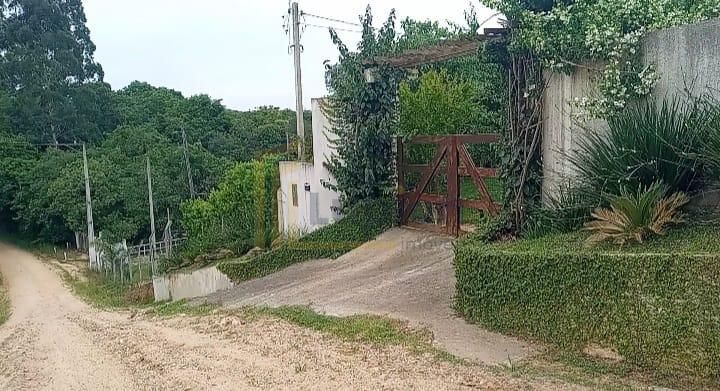 Chácara 7.000 m  com pomar, bosque e córrego  4 km do centro, ...