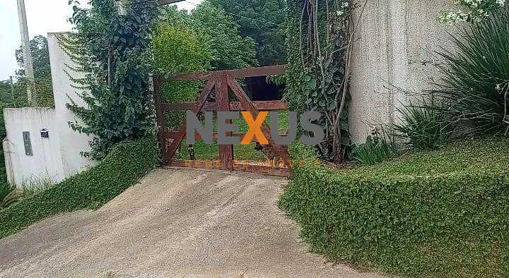 Chácara 7.000 m  com pomar, bosque e córrego  4 km do centro, ...