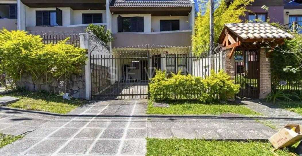 Sobrado Triplex no Mercês | 3 Quartos, Suíte com Hidro, Ático ...