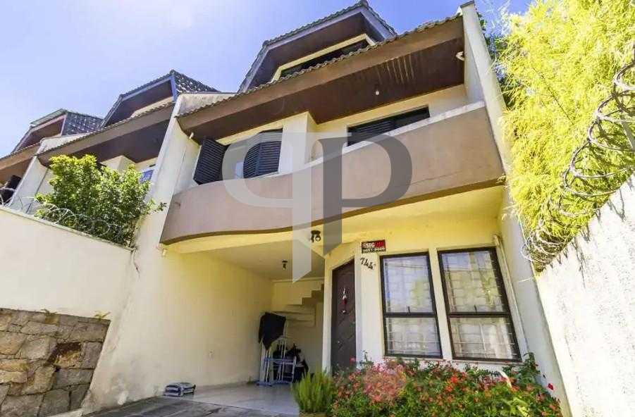 Sobrado Triplex no Mercês | 3 Quartos, Suíte com Hidro, Ático ...