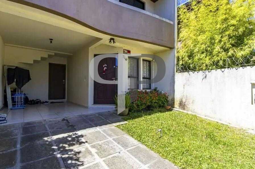 Sobrado Triplex no Mercês | 3 Quartos, Suíte com Hidro, Ático ...