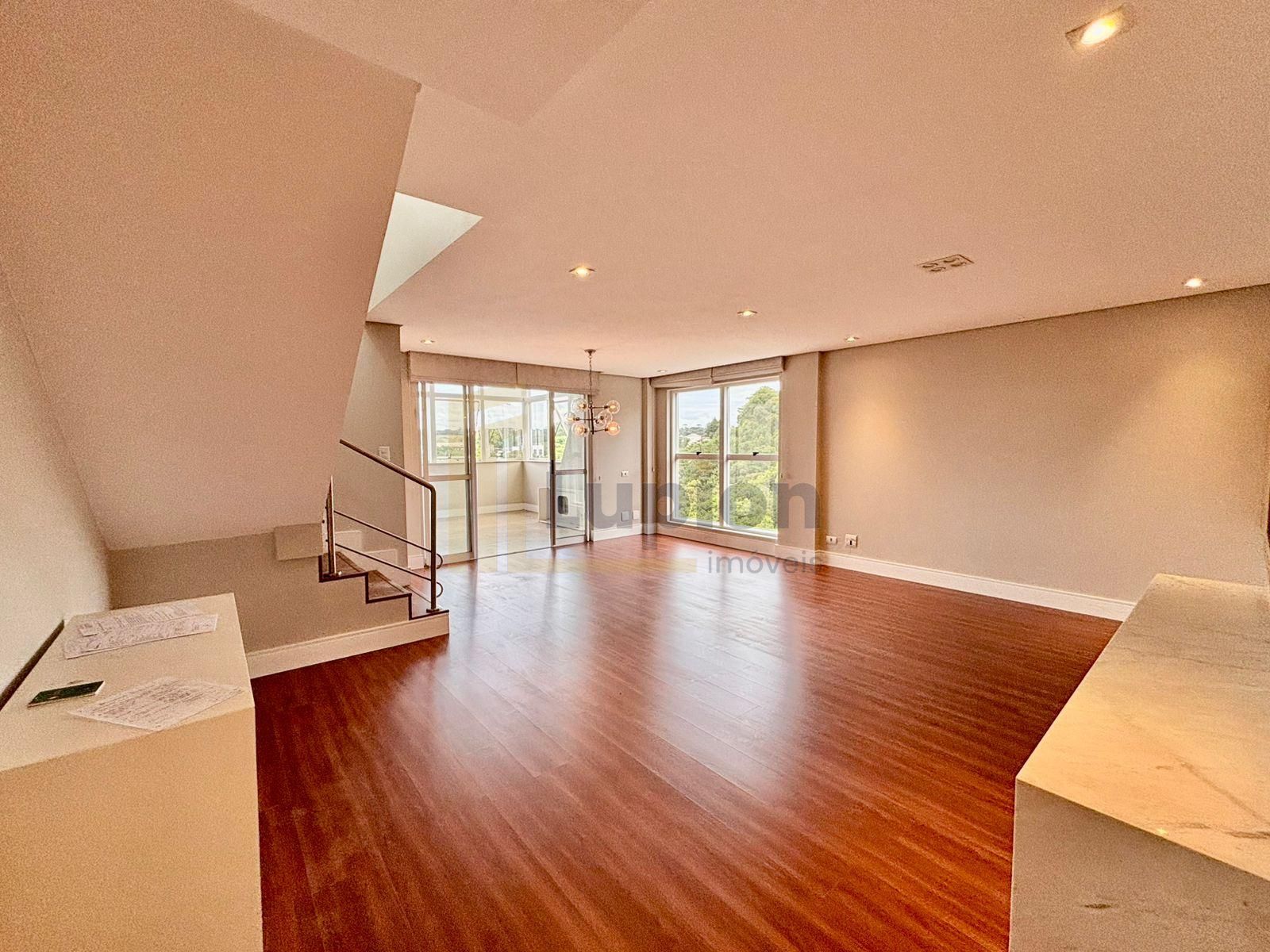 Apartamento  Duplex 159 m  com 3 Vagas para locação, entre Mer...