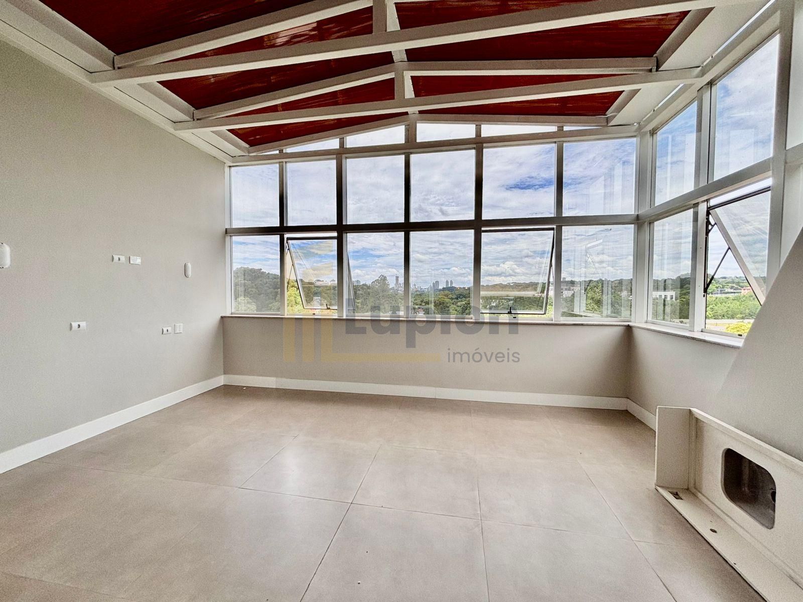 Apartamento  Duplex 159 m  com 3 Vagas para locação, entre Mer...