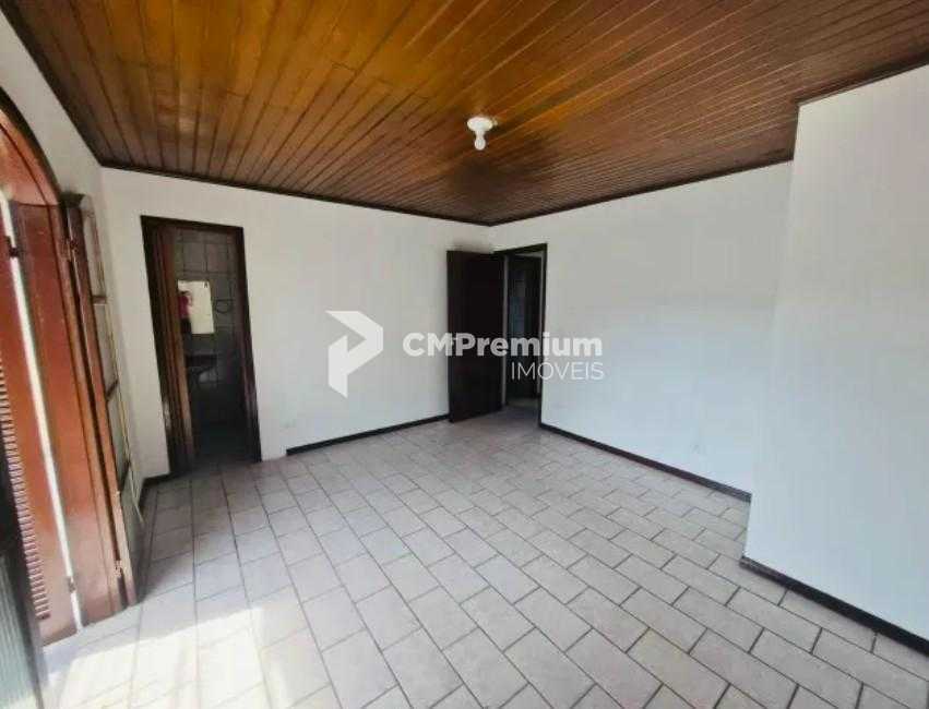 Sobrado à Venda em Matinhos  3 Quartos com Suíte, Churrasqueir...