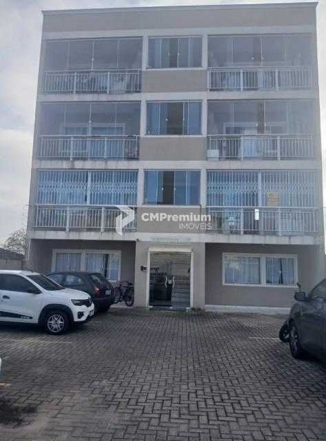 Apartamento com sacada, 2 quartos e vaga a 5 min do centro