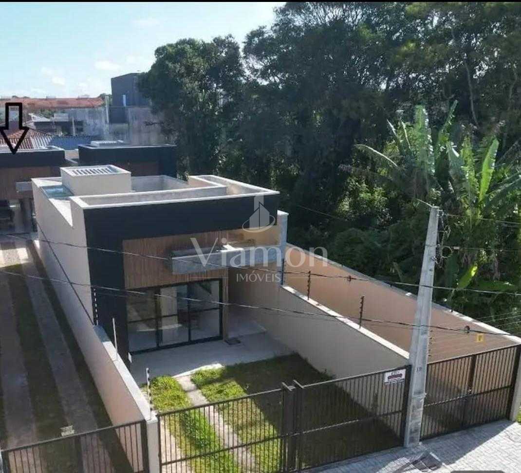 Casa Nova com Piscina e Pé-Direito Alto no Litoral de Guaratuba