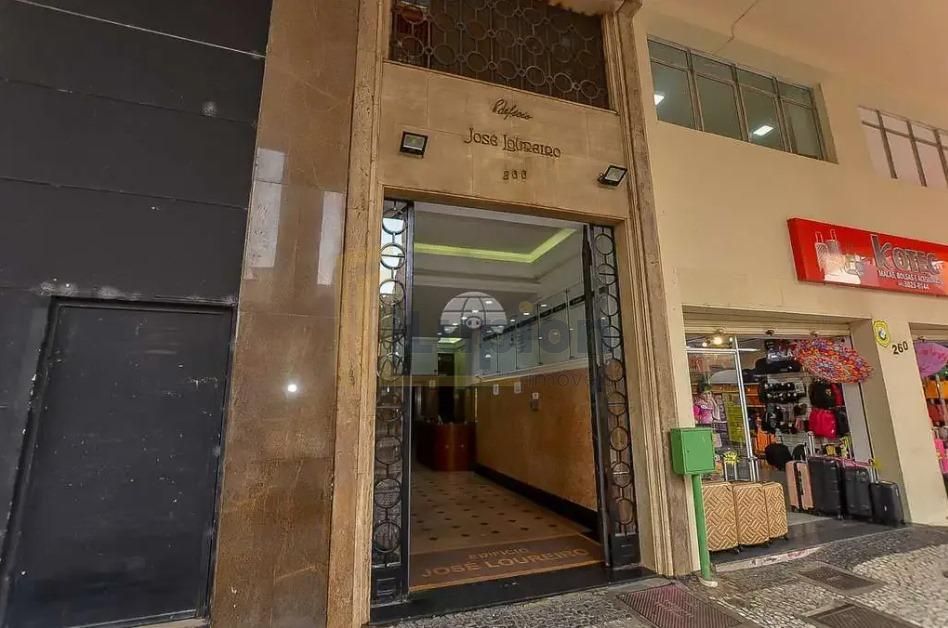 Sala Comercial no Centro de Curitiba com Copa e BWC  Rua XV de...