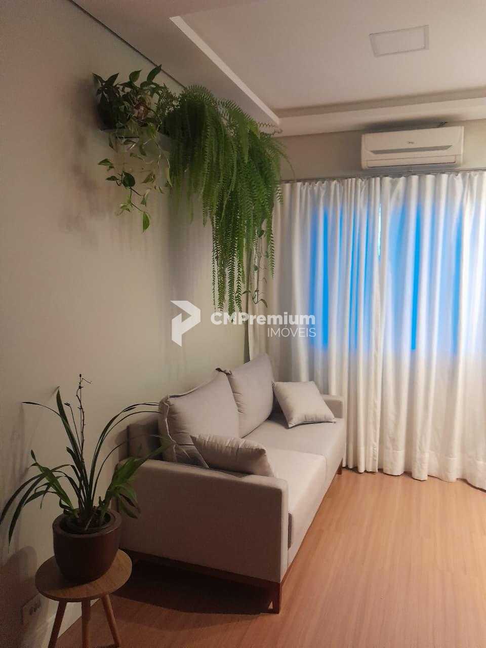 Apartamento à Venda em Rolândia com 3 Quartos, Sacada e Garage...