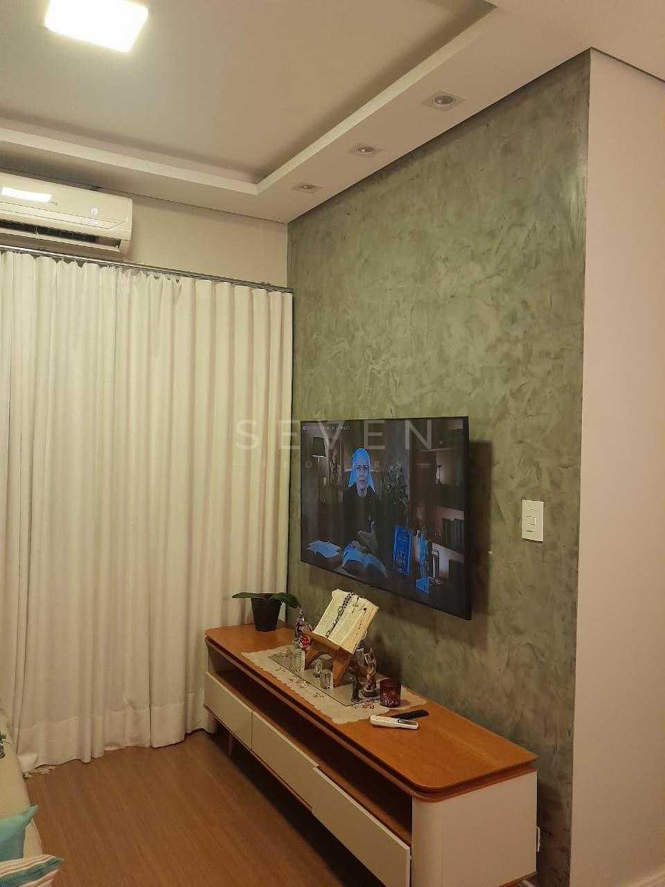 Apartamento à Venda em Rolândia com 3 Quartos, Sacada e Garage...