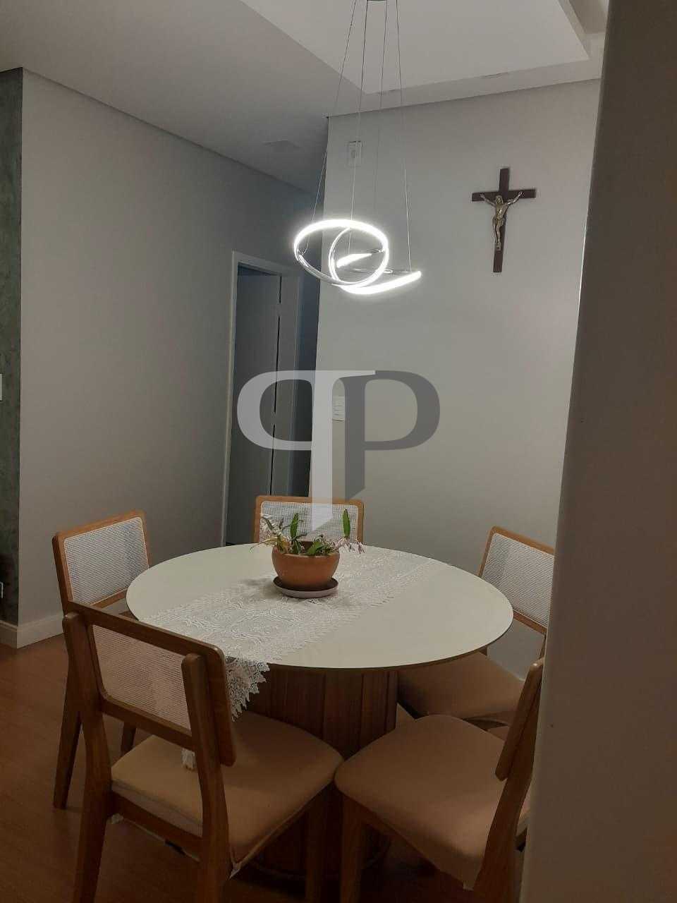 Apartamento à Venda em Rolândia com 3 Quartos e Garagem Coberta