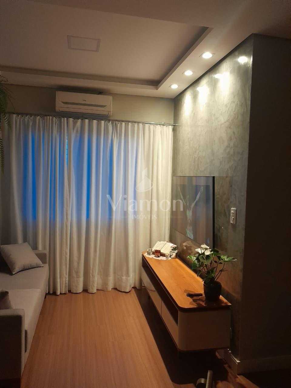 Apartamento à Venda em Rolândia com 3 Quartos, Sacada e Garage...