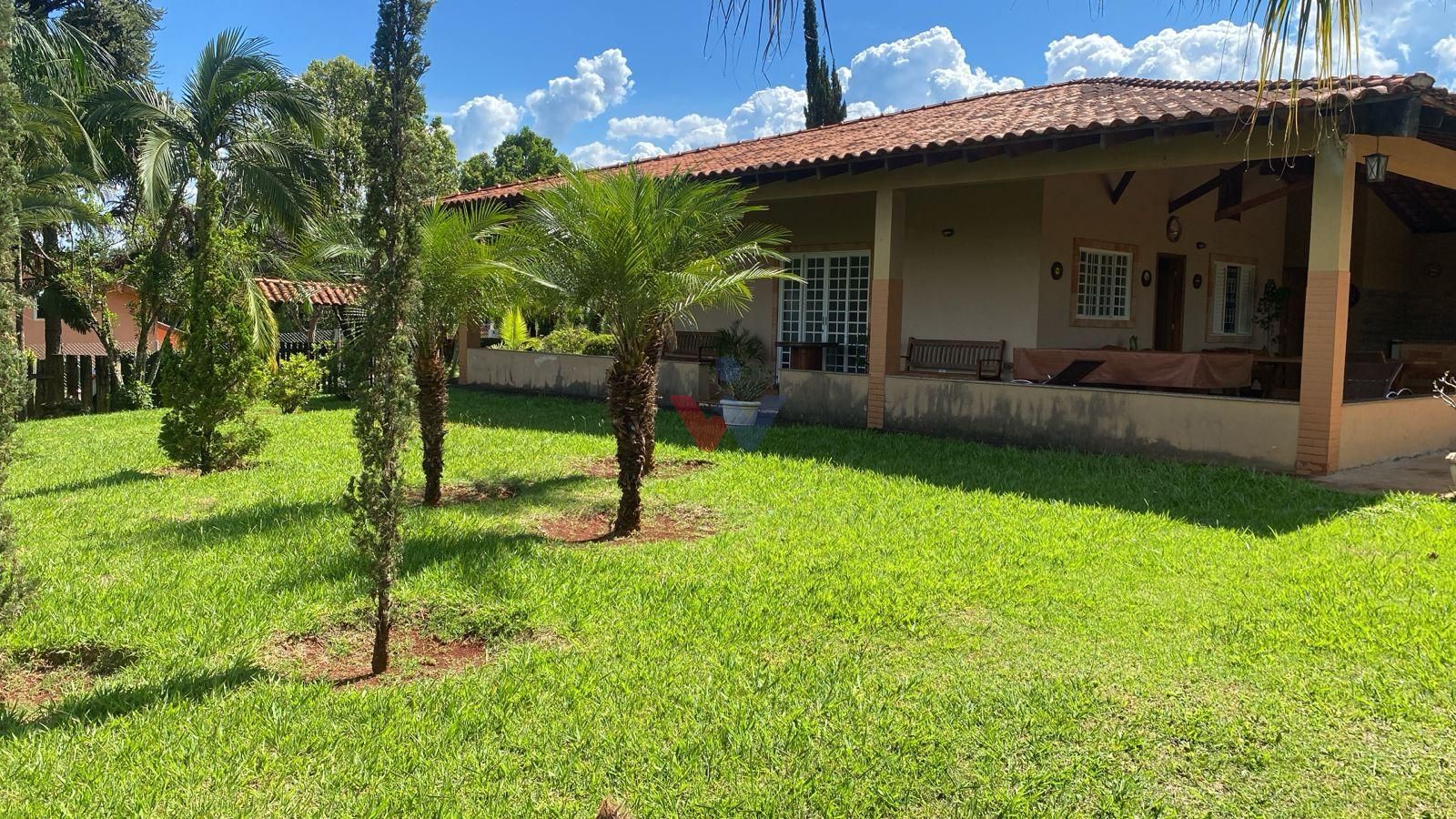 Casa à Venda no Estância Cabral em Londrina com 3 Quartos e Te...