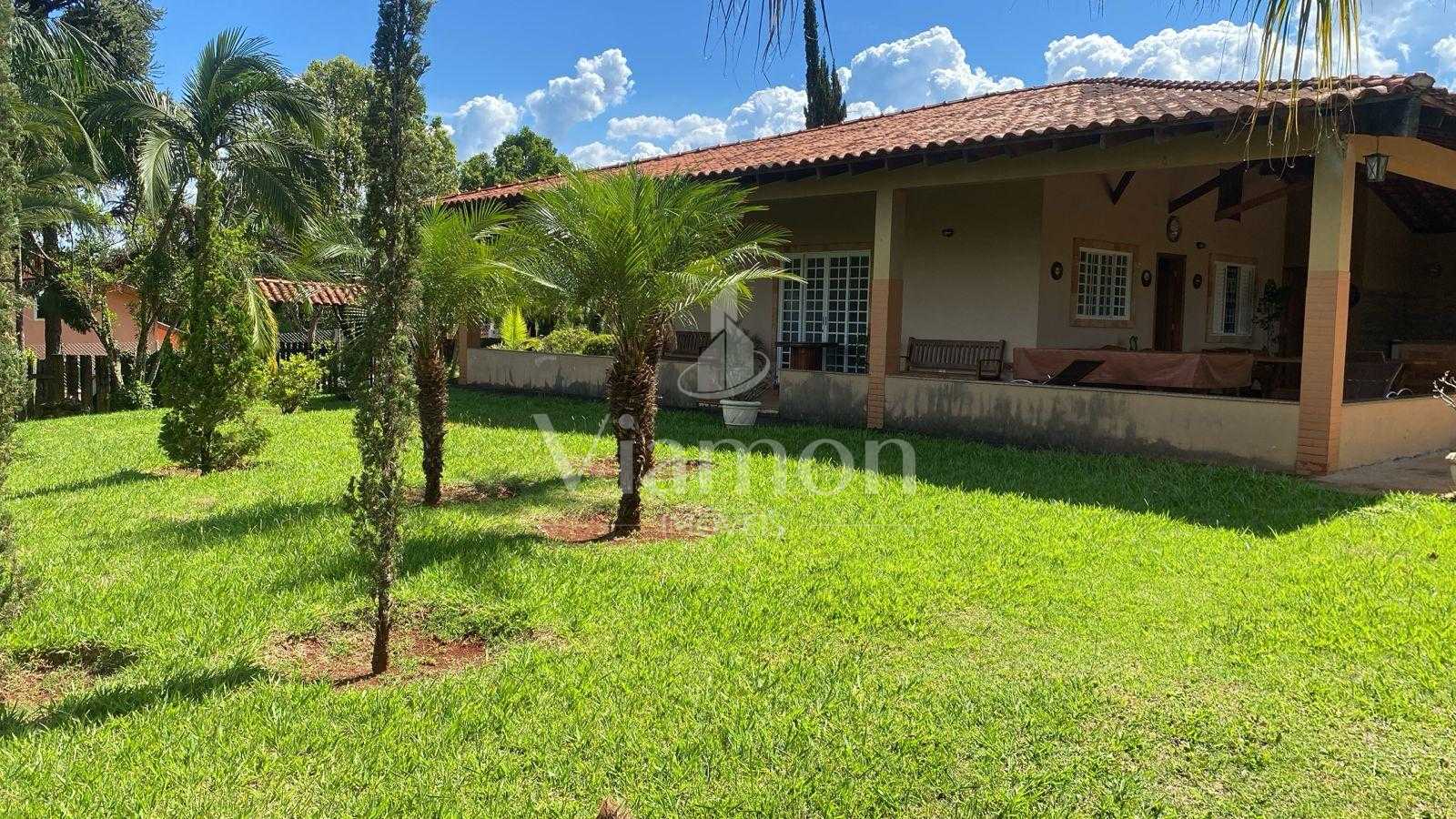 Casa à Venda no Estância Cabral em Londrina com 3 Quartos e Te...