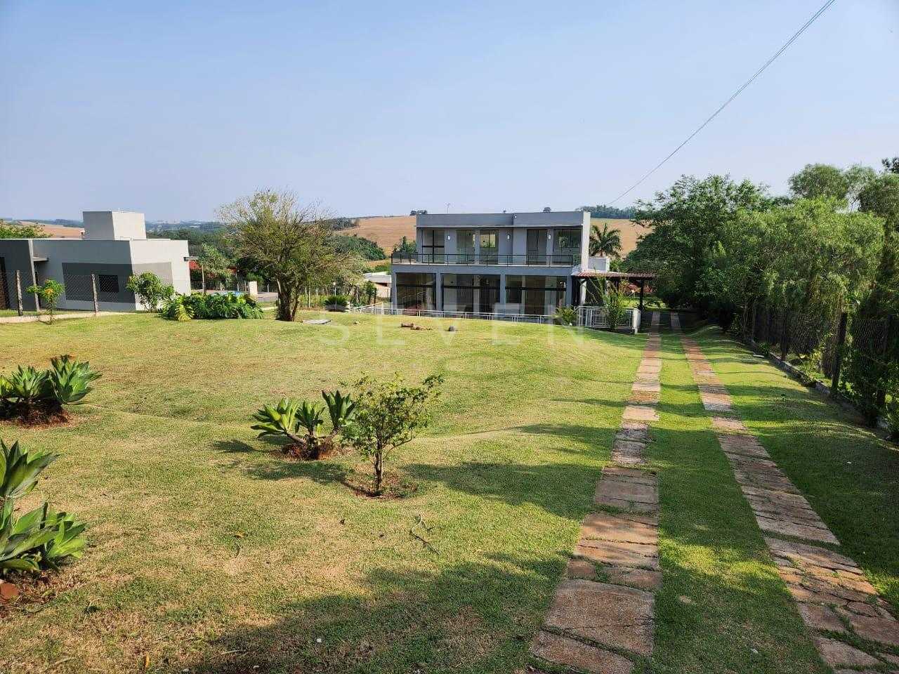 Casa de Alto Padrão no Condomínio Estância Cabral com 2.000m  ...