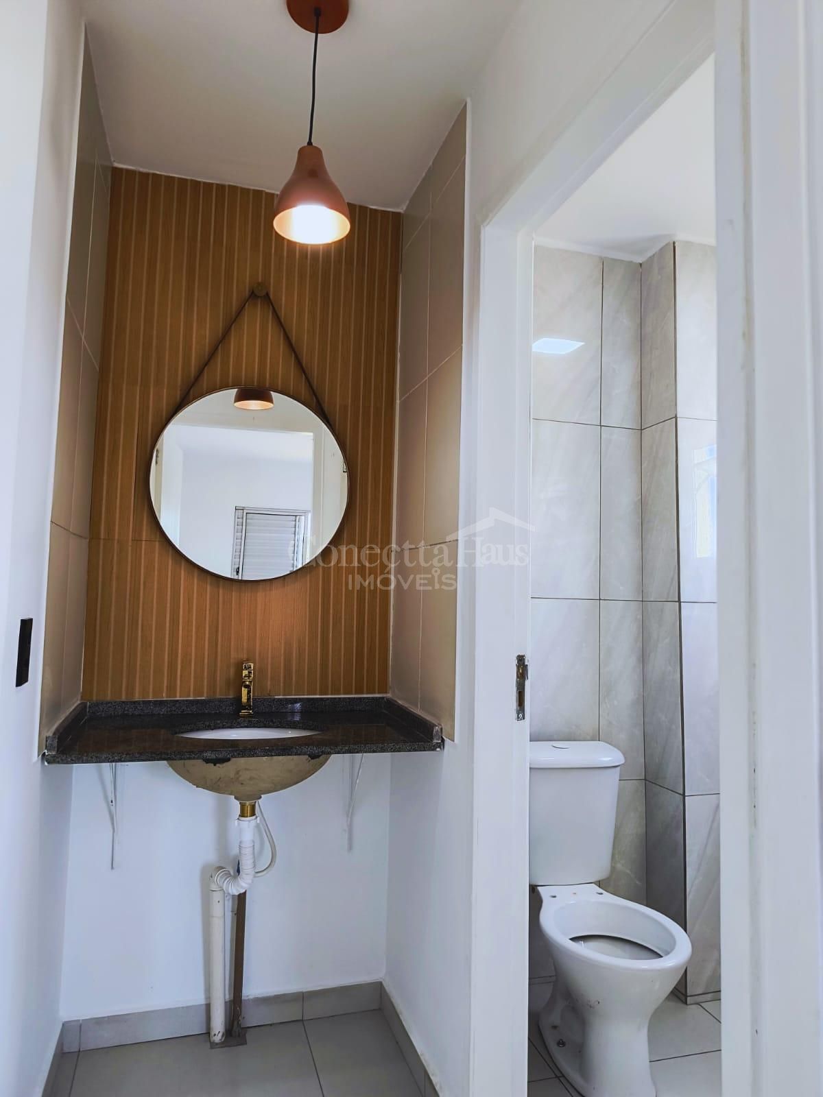 Apartamento Reformado à Venda na Fazenda Rio Grande | 2 Quarto...