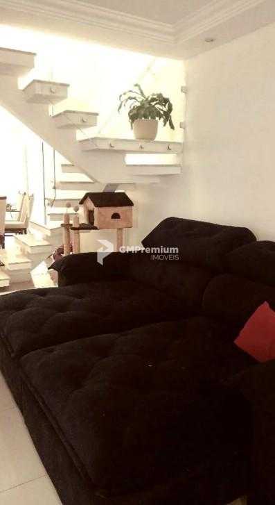 Sobrado Averbado em Condomínio Fechado Solar Florença no Umbará