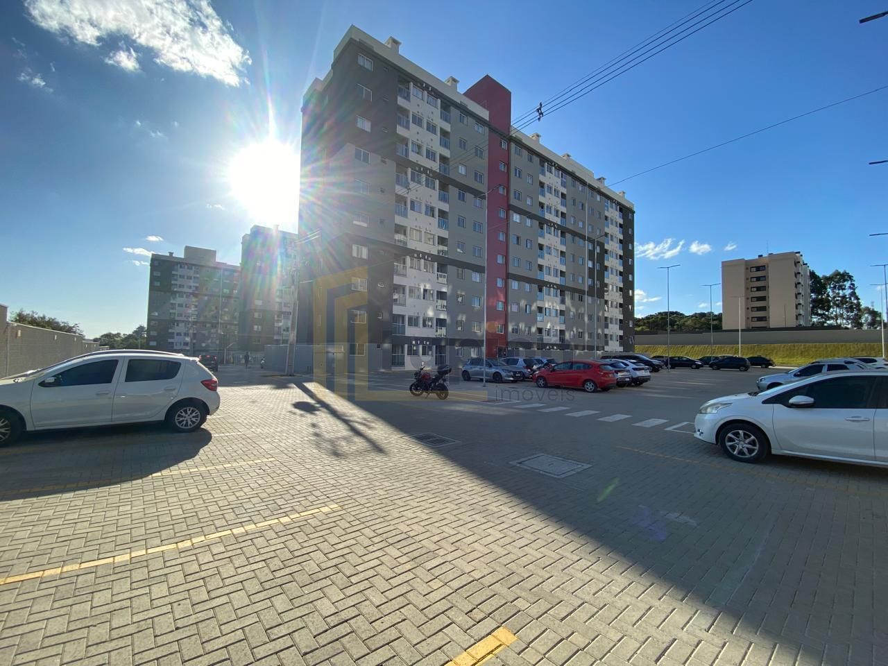 Apartamento com Sacada e Churrasqueira no Piazza San Marino  C...