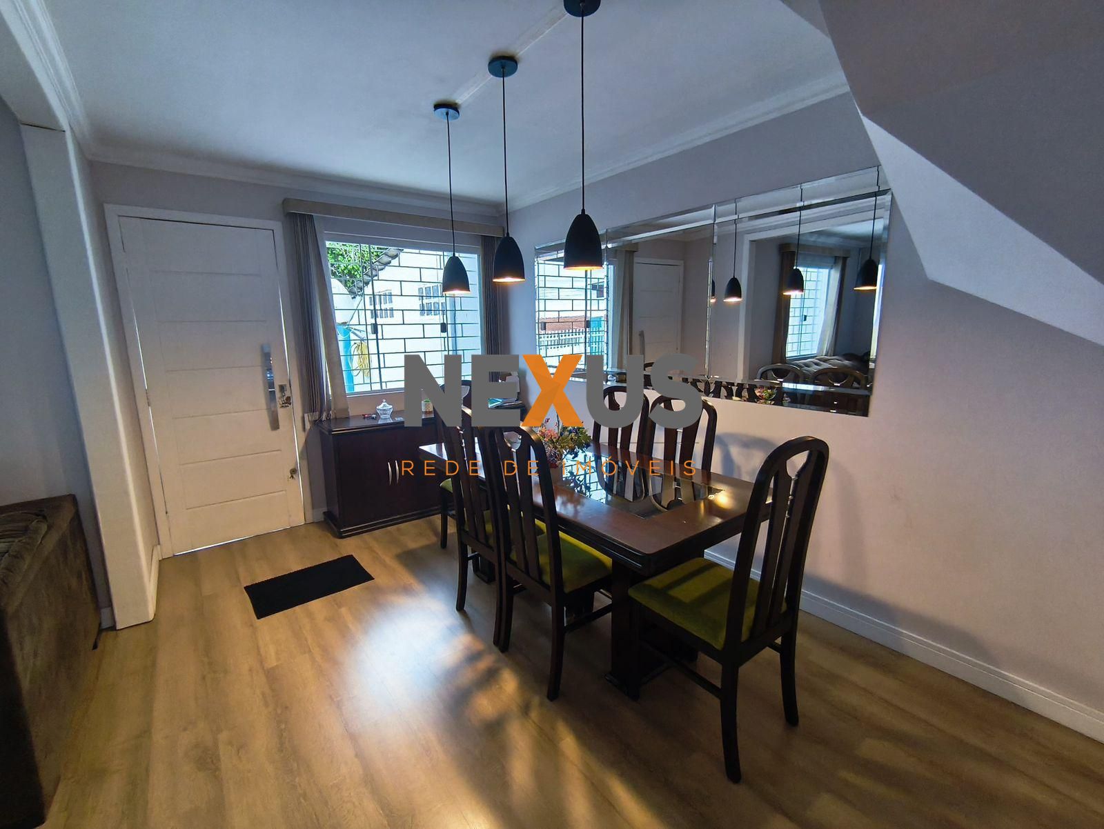 Casa 2 quartos, sendo 01Suíte, Espaço Gourmet e Excelente Acab...