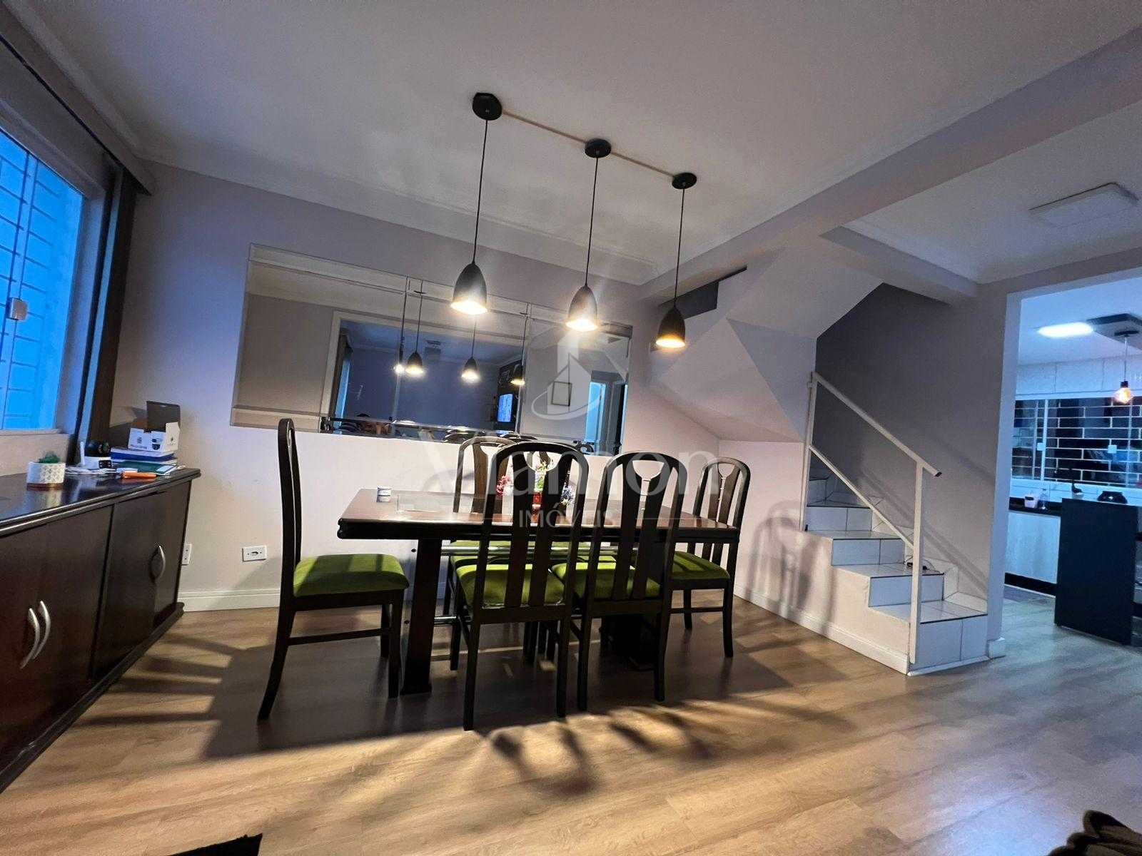 Casa 2 quartos, sendo 01Suíte, Espaço Gourmet e Excelente Acab...