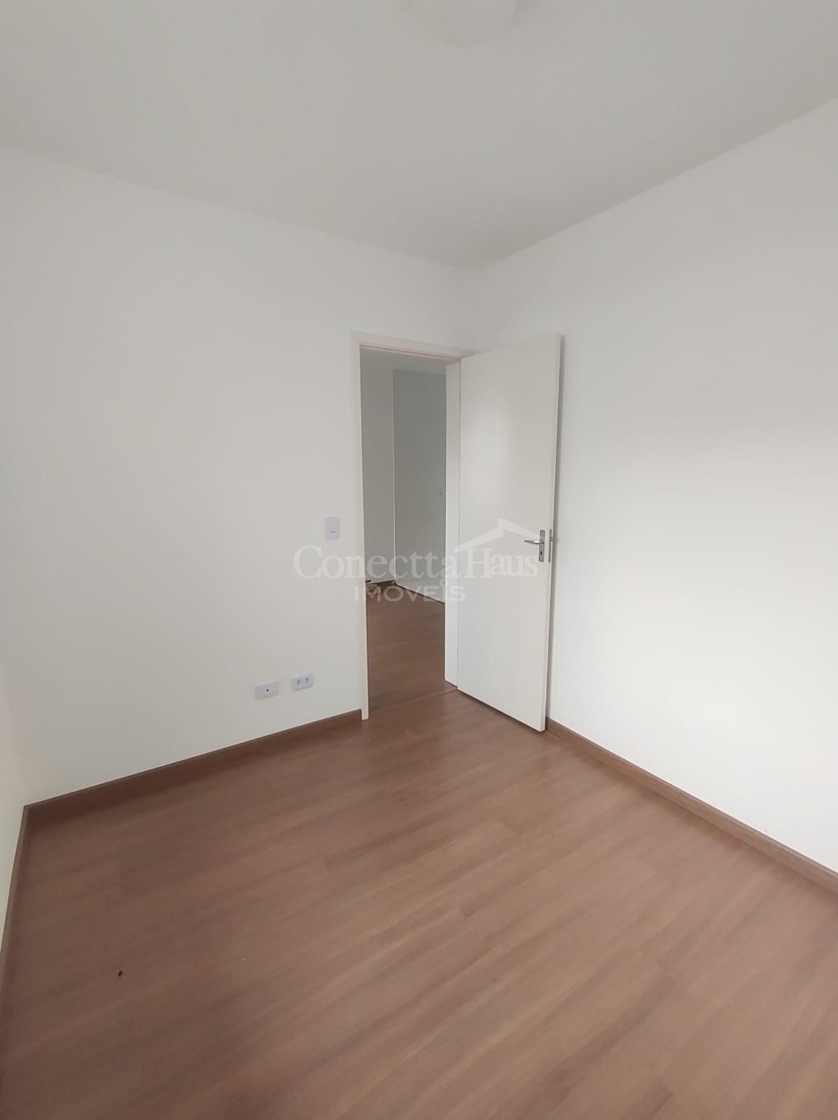 Apartamento Térreo com Jardim Privativo no Condomínio Clube Or...