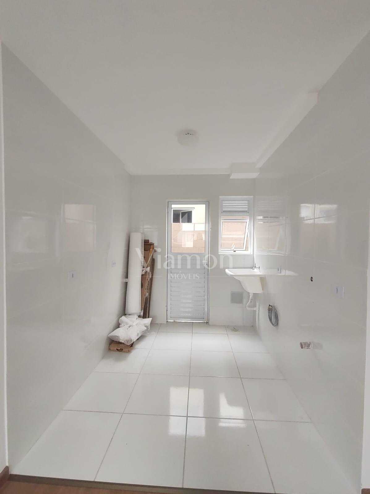 Apartamento Térreo com Jardim Privativo no Condomínio Clube Or...