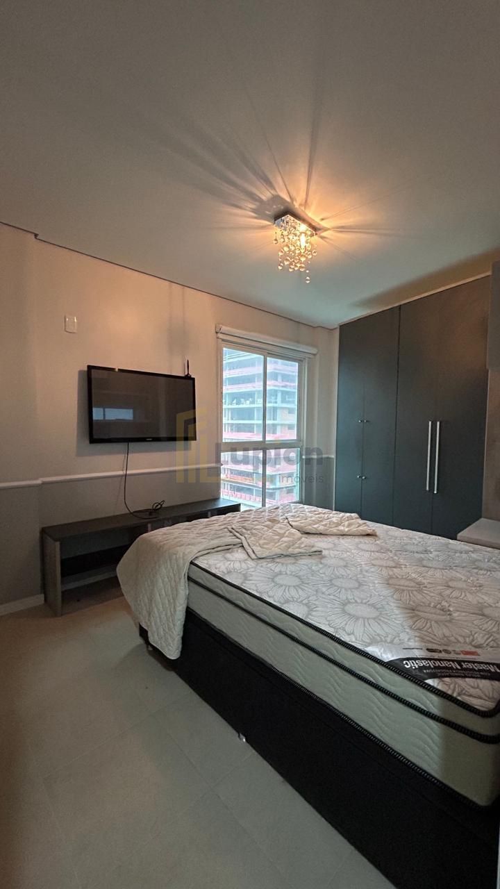 Apartamento amplo com 3 quartos e 2 vagas no Residencial Trans...