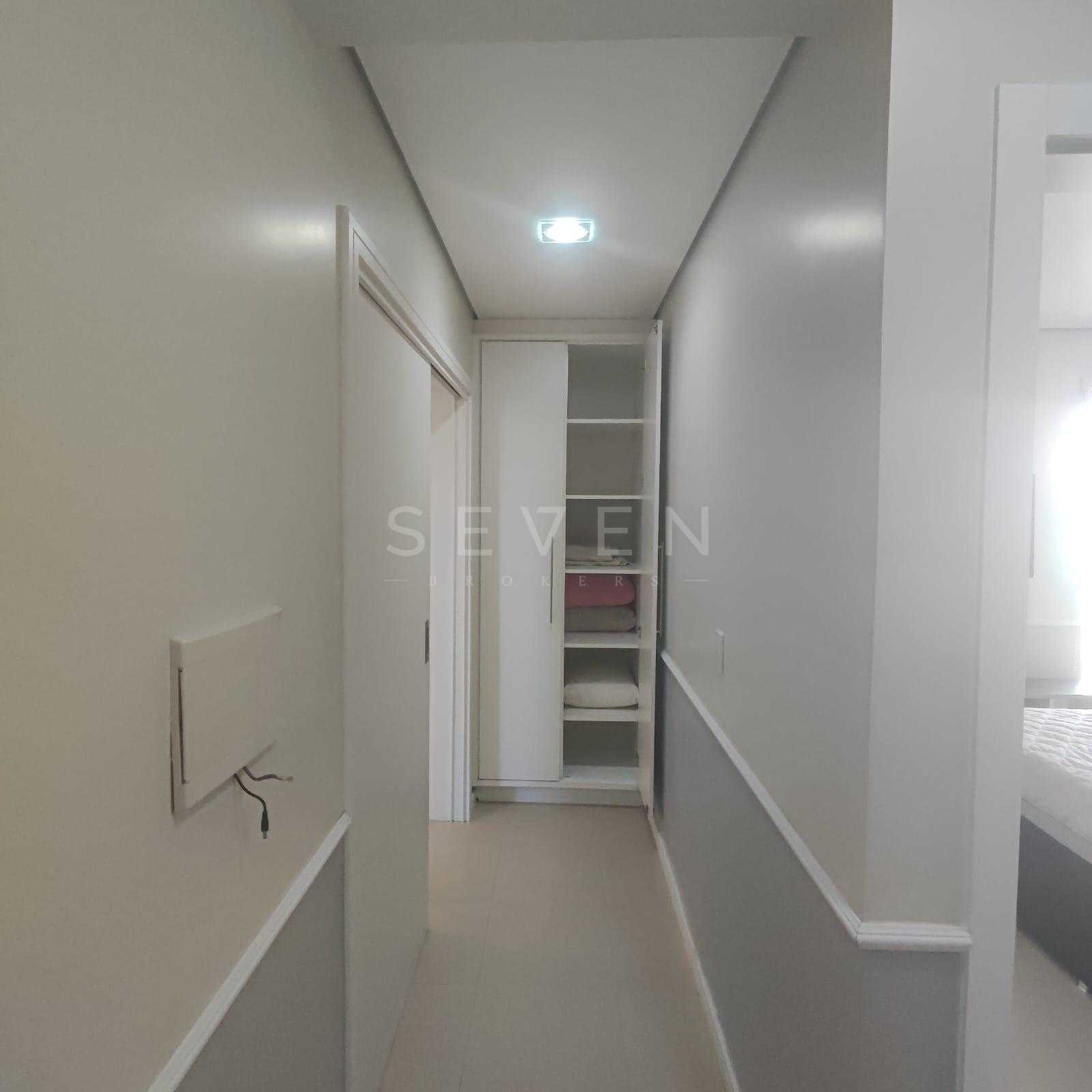Apartamento amplo com 3 quartos e 2 vagas no Residencial Trans...