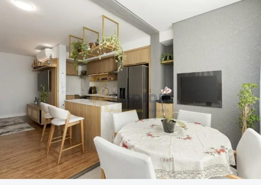 Apartamento com 2 dormitórios à venda,77.00 m , Centro, CURITI...