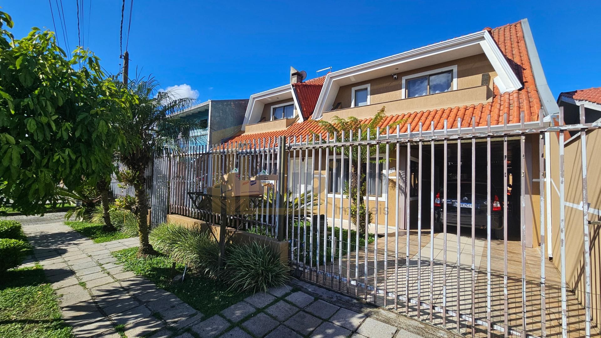 Casa 1 com 03 dormitórios, sendo 01 suíte, casa 2 03 dormitóri...