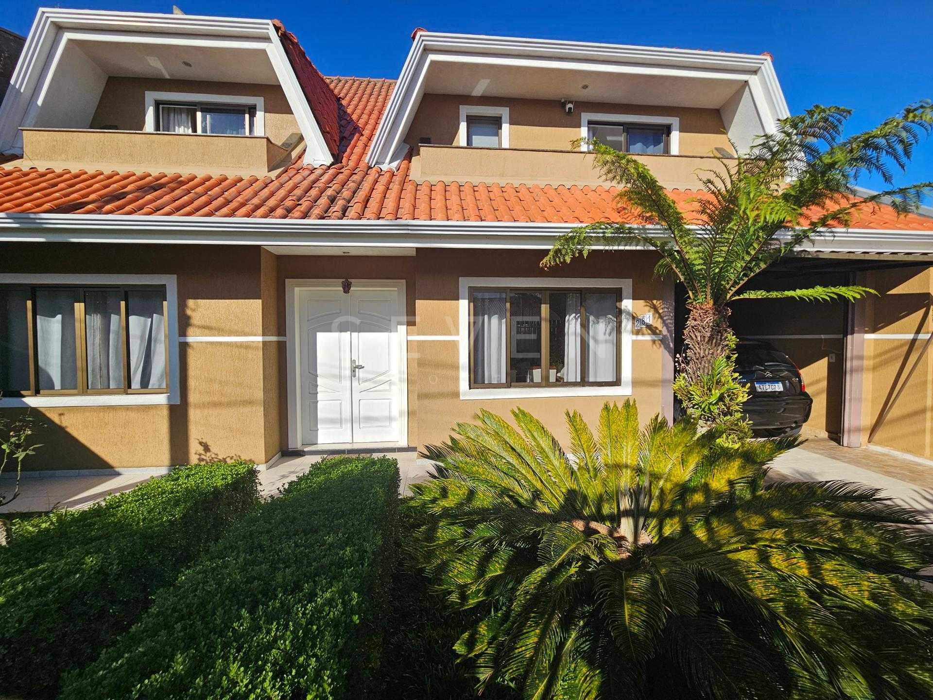 Casa 1 com 03 dormitórios, sendo 01 suíte, casa 2 03 dormitóri...