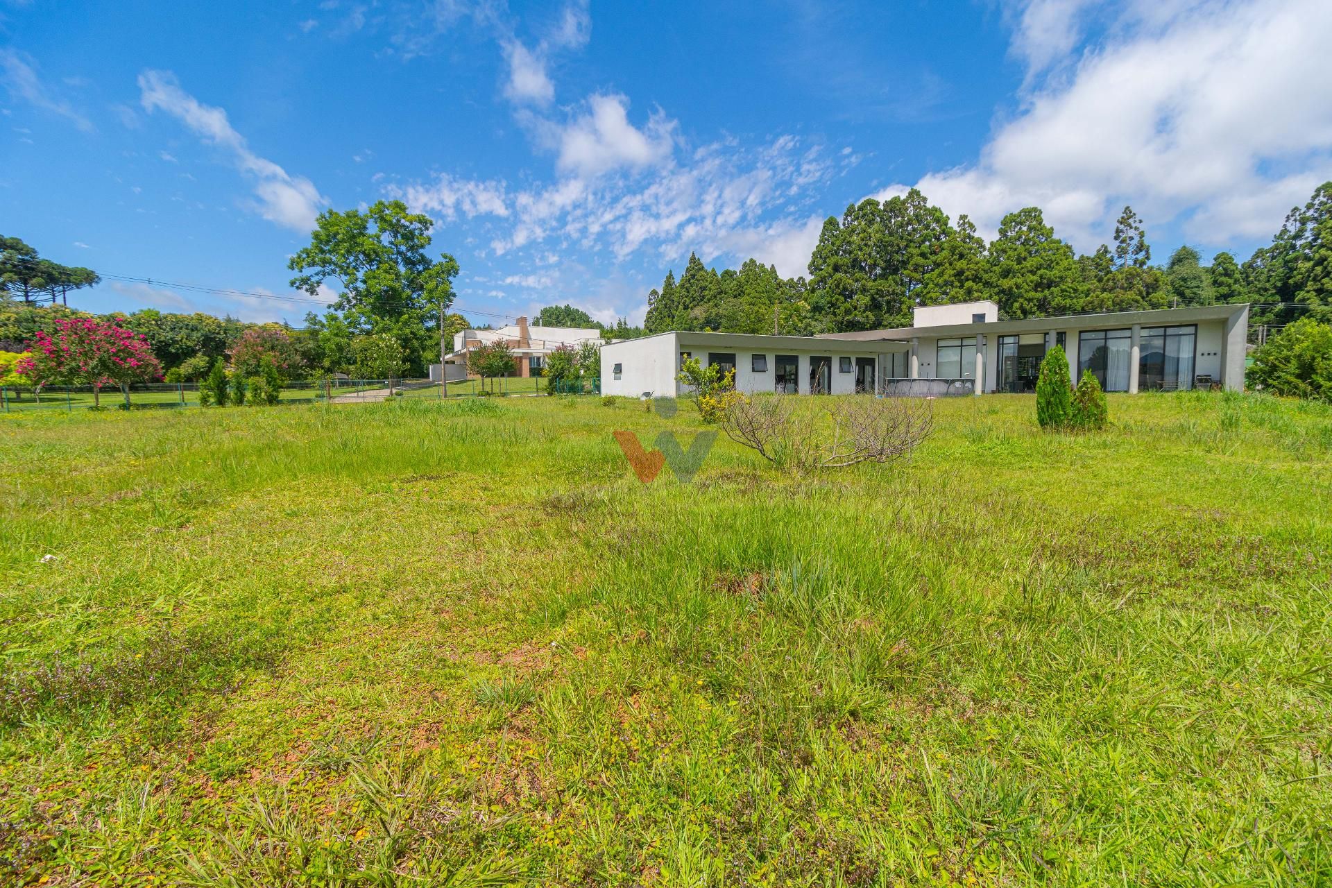 Casa térrea de alto padrão no Condomínio Iraí em Quatro Barras...