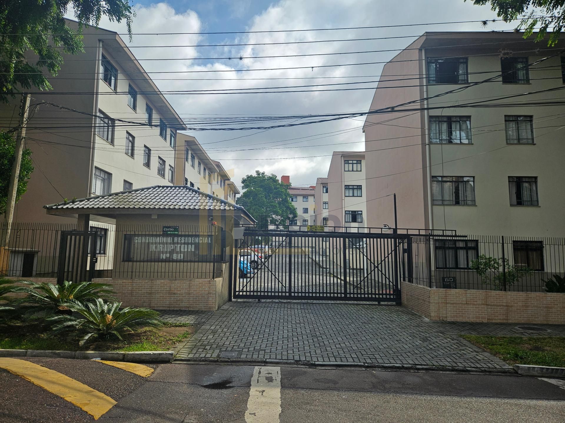 Apartamento em região nobre por apenas R  295 mil  localização...