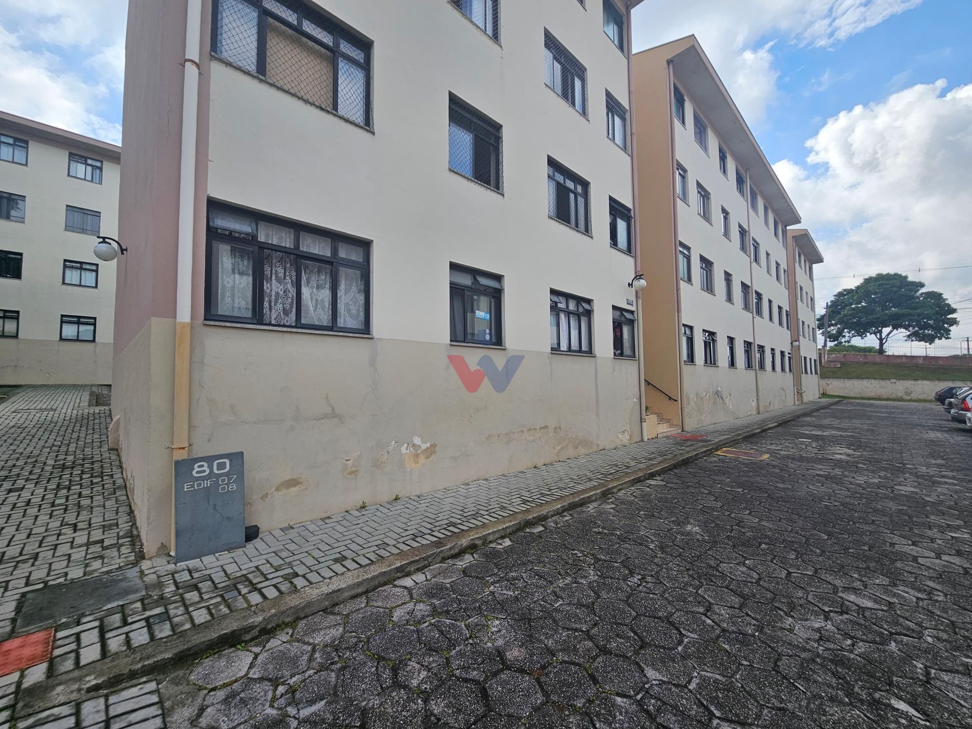 Apartamento em região nobre por apenas R  295 mil  localização...