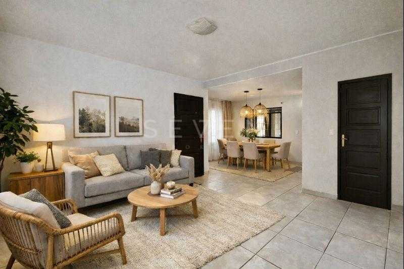 Sobrado no Fanny com Potencial de Reforma, Uso Comercial ou Re...