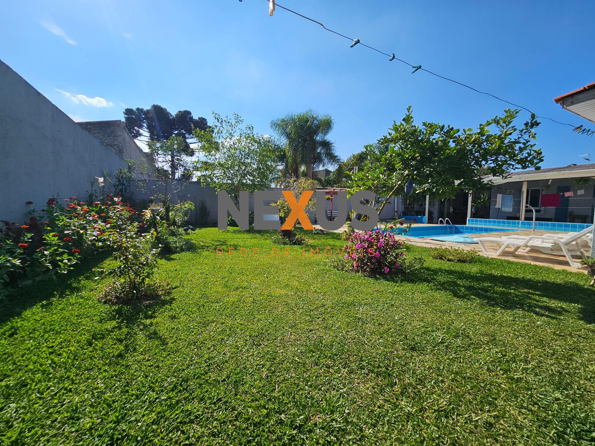 Casa com Piscina, Espaço Gourmet e Terreno de 675m em São Jos...