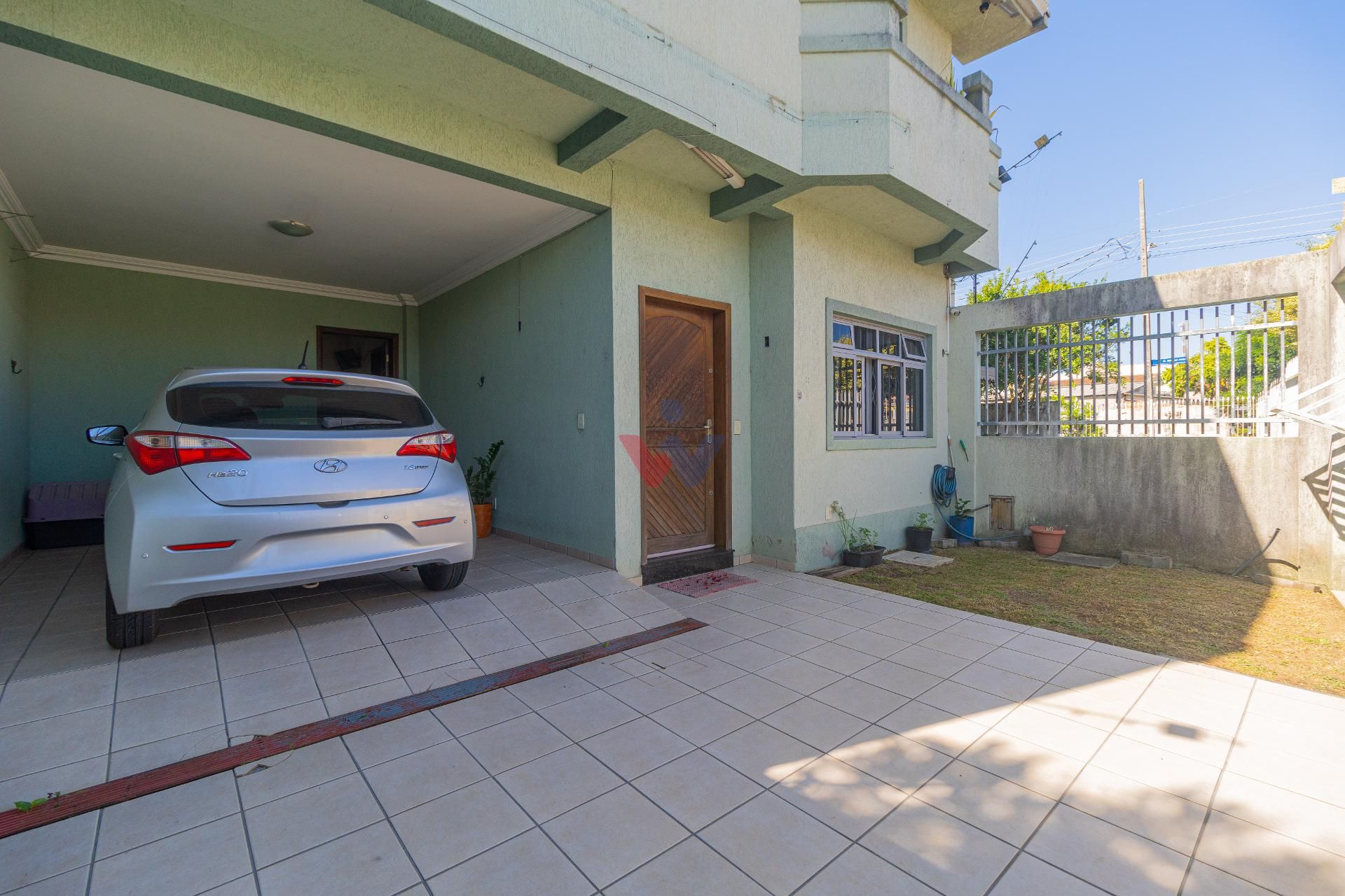 Imóvel Versátil no Sítio Cercado | Sobrado Triplex   Edificaçã...