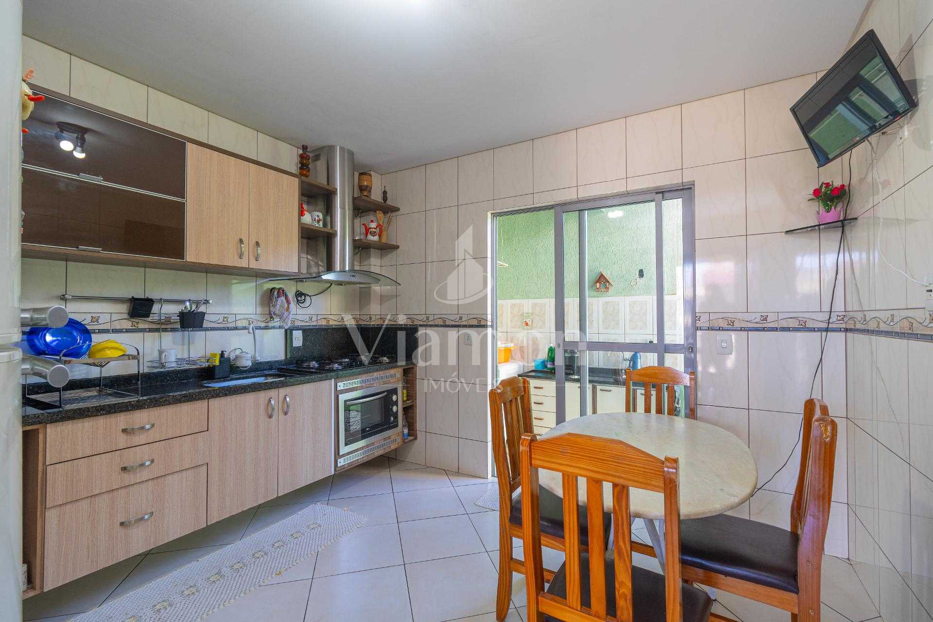 Imóvel Versátil no Sítio Cercado | Sobrado Triplex   Edificaçã...