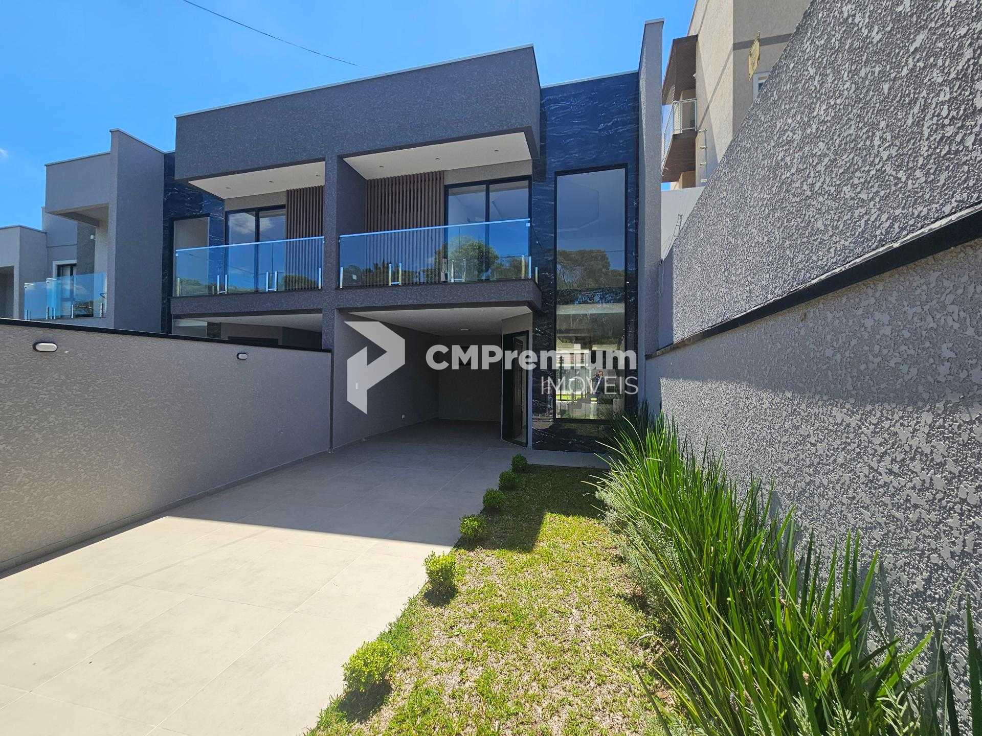 Sobrado com alto padrão de acabamento, 03 quartos, sendo 01 su...