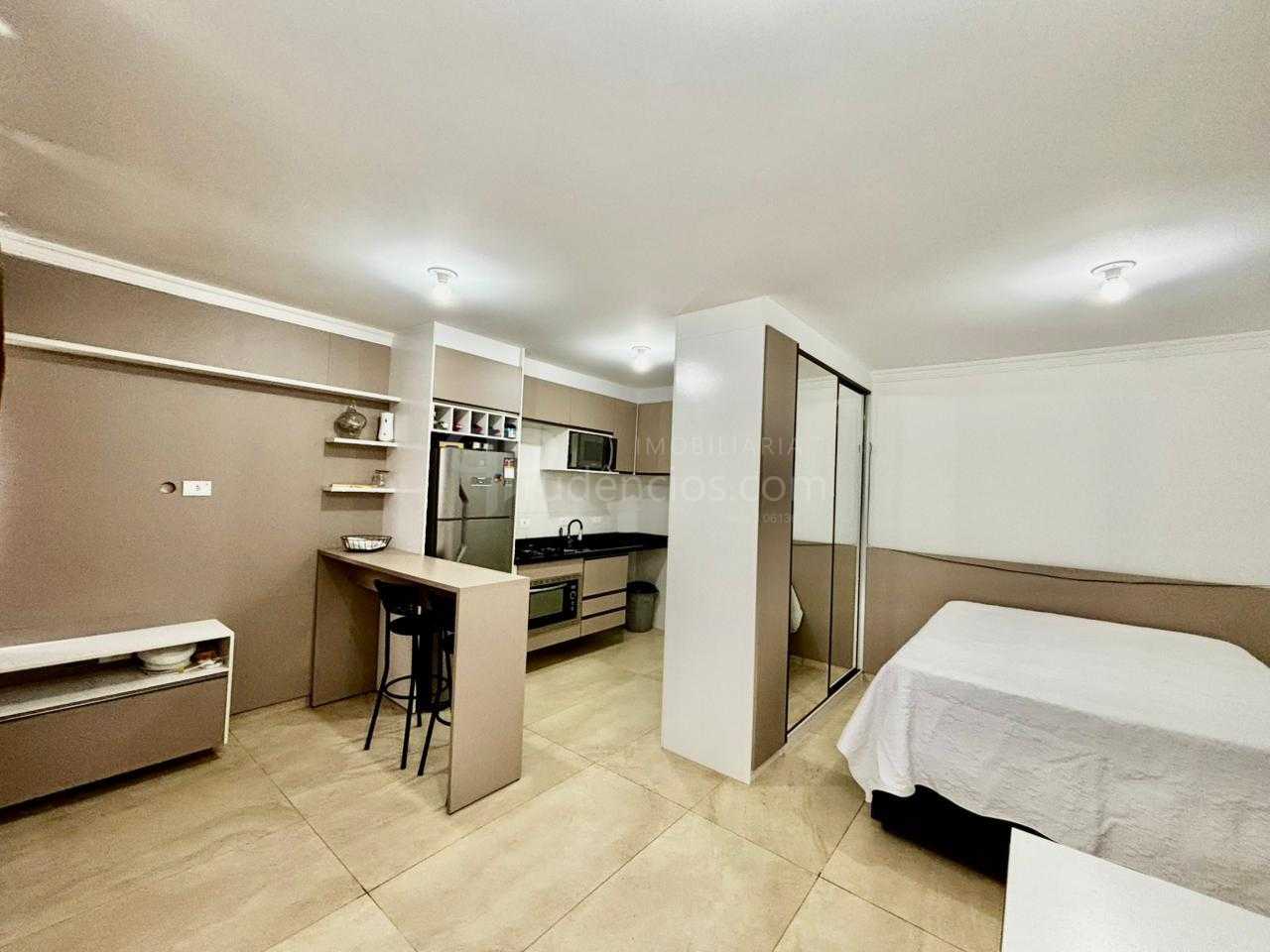 Studio Mobiliado no Portão, Próx. Shopping Palladium, R 215 mi...