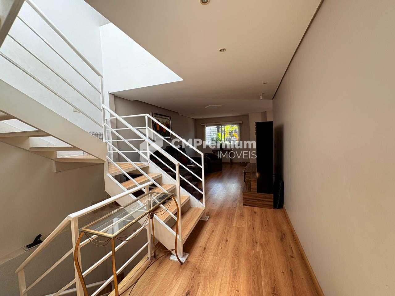 Sobrado amplo no Portão com suíte, ático e espaço gourmet pert...