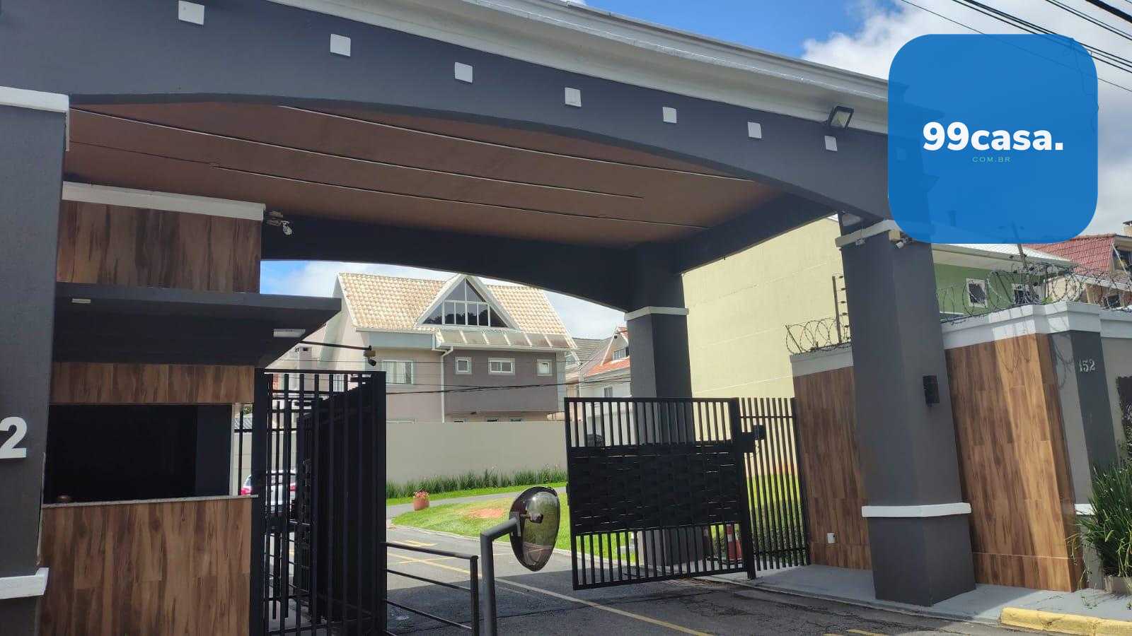 Sobrado no Cachoeira com suíte, 2 vagas e portaria 24h na Rua ...