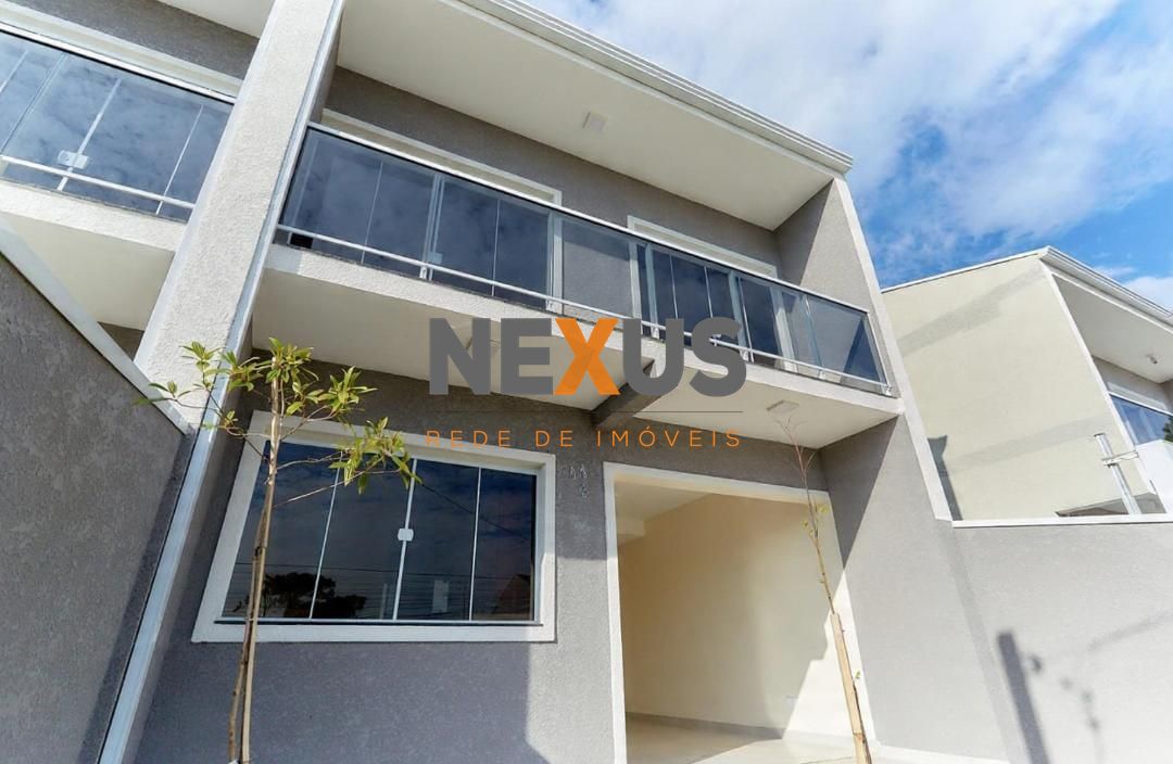 Sobrado com 2 suítes e quintal abaixo do valor de mercado em C...