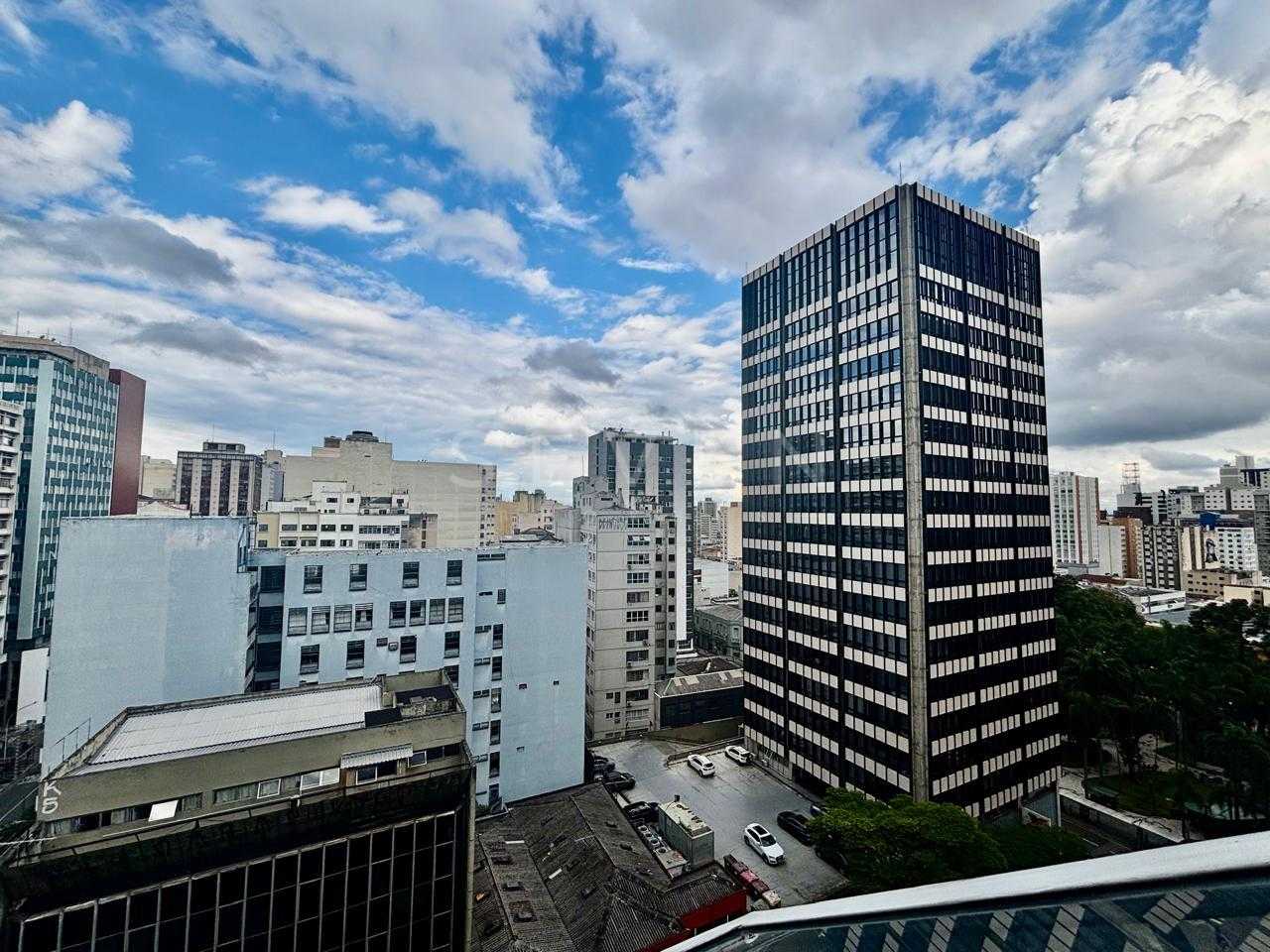 Sala Comercial Mobiliada no Edifício Banrisul  3 Salas e Porta...