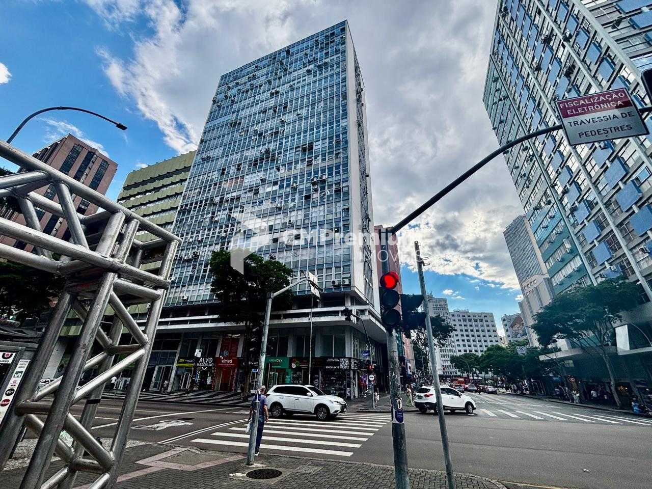 Sala em prédio central, seguro para trabalhar.