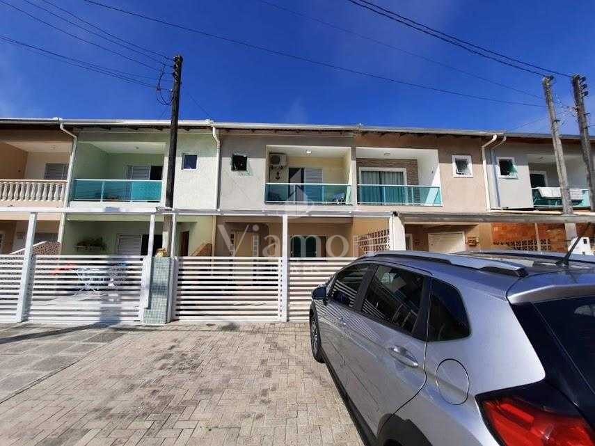 Sobrado na Praia com 3 Quartos, Suíte e 2 Vagas  Ideal para Mo...