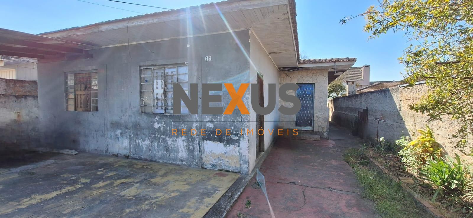 Terreno no Uberaba 12,75x50,15 ao lado da Associação da Caixa